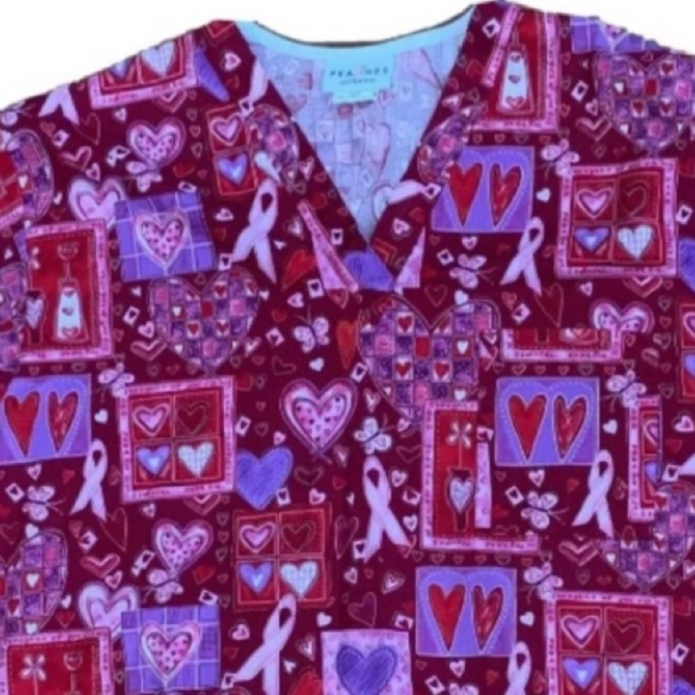 Peaches Scrub Top Hearts Breast Cancer Ribbons Valentine’s Day Red Pink size L